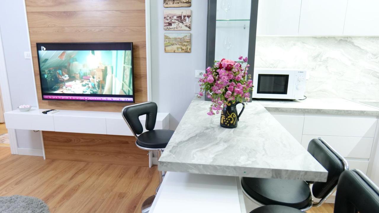 City Center Apartment Niko 04 Тирана Екстер'єр фото