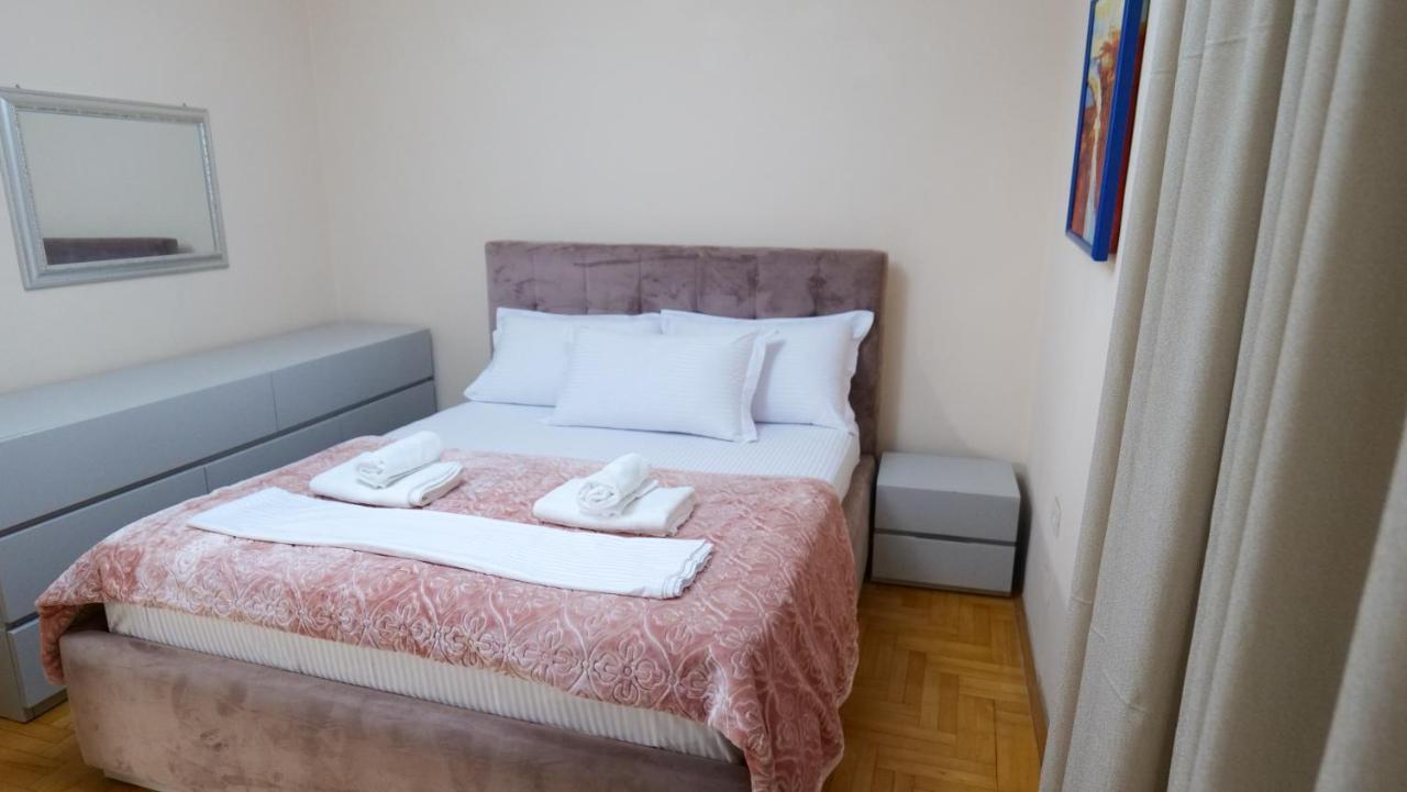 City Center Apartment Niko 04 Тирана Екстер'єр фото