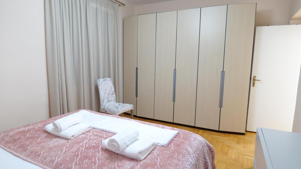 City Center Apartment Niko 04 Тирана Екстер'єр фото