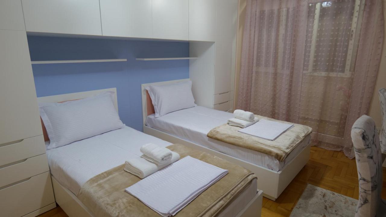 City Center Apartment Niko 04 Тирана Екстер'єр фото
