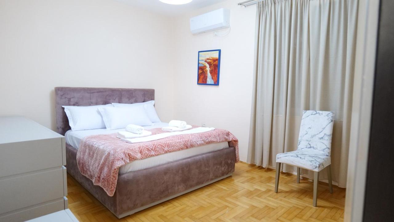 City Center Apartment Niko 04 Тирана Екстер'єр фото